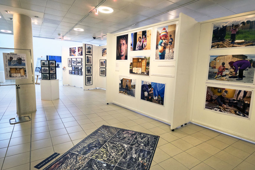 156658_In_Transit_stills